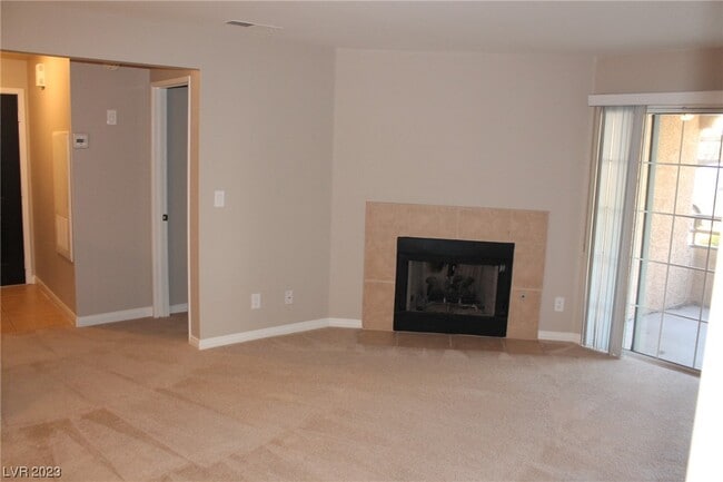 Building Photo - 2200 S Fort Apache Rd