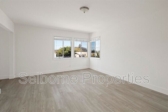 Building Photo - 369 Colusa Ave