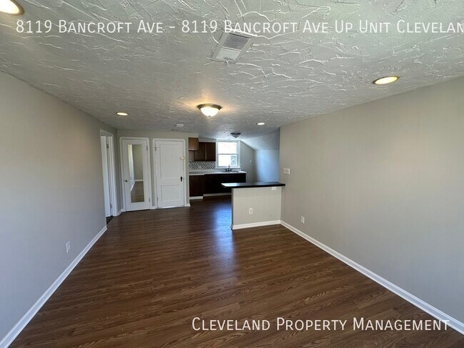 Building Photo - Cleveland One-Bedroom Duplex