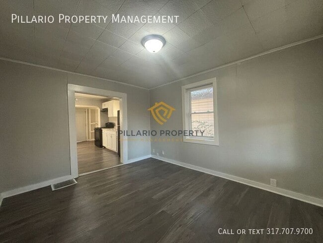 Building Photo - 555 S Harris Ave