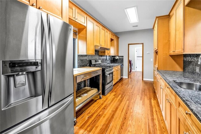 Building Photo - 6421 6th Ave N