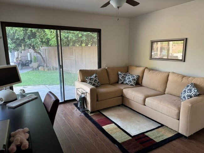 Building Photo - Gorgeous 3-Bedroom House in Gold River wit...