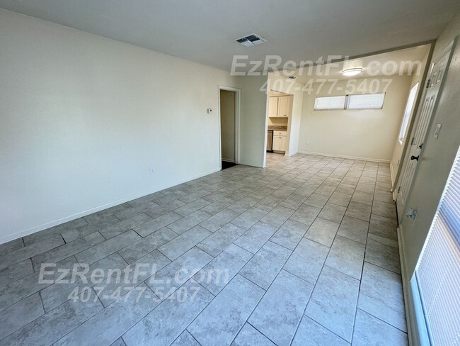 Building Photo - Remodeled 3/2 in Orlando - Move-in Special...
