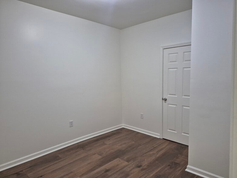 Building Photo - 2200 Cansler Ave