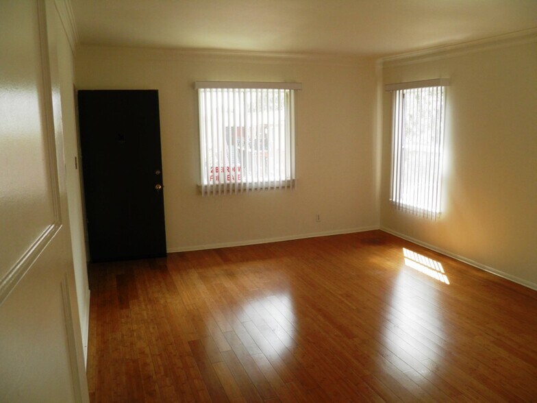 Building Photo - 1269 S Ridgeley Dr