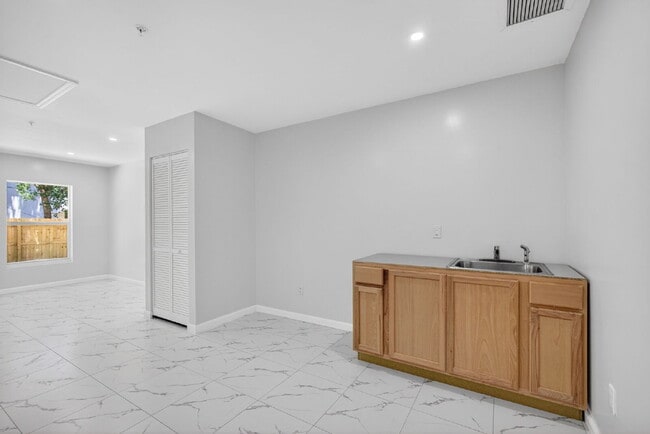 Building Photo - 3255 Avenue J