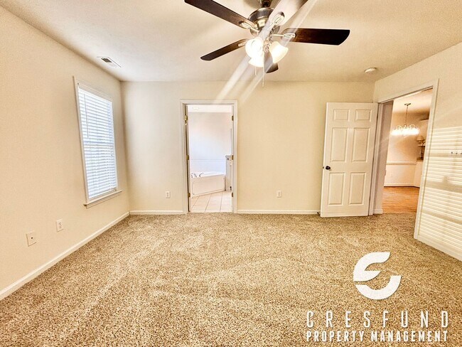 Building Photo - 2 Bed, 2 Bath - BRAND NEW CARPET!!! READY FOR MOVE IN TODAY!