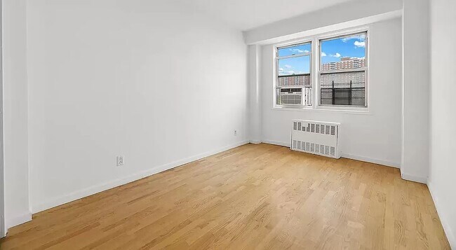 Building Photo - 620 Lenox Avenue