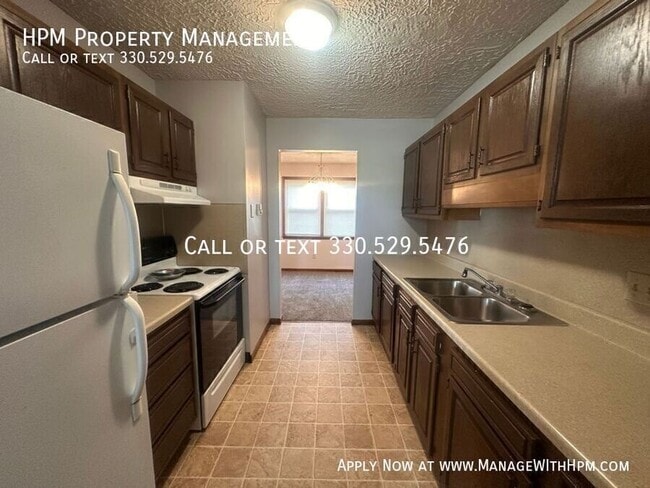 Building Photo - 2357 Ansley St