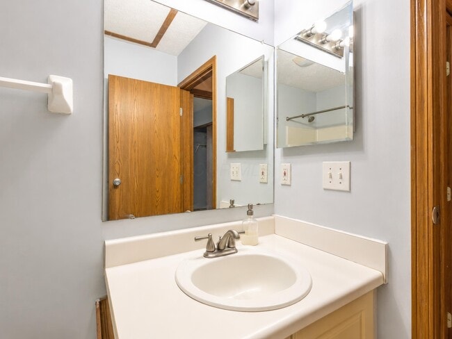 Building Photo - 238 Macfalls Way