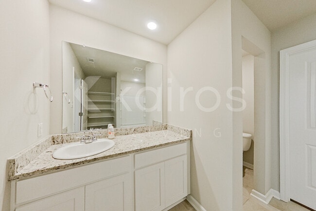 Building Photo - 112 ORTHELLO COURT