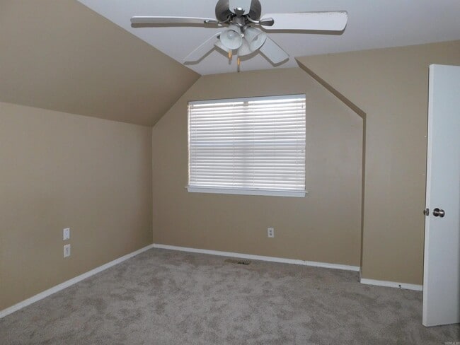 Building Photo - 12721 Valleywood Dr