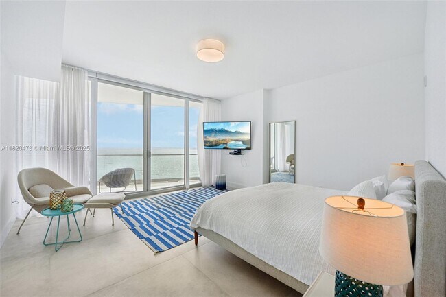 Building Photo - 16901 Collins Ave