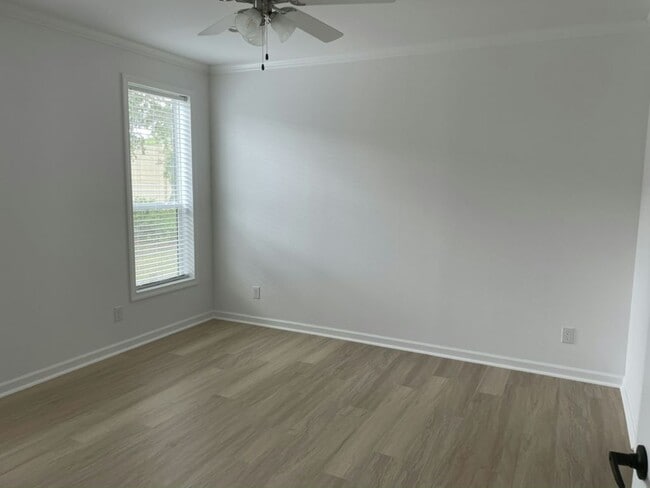 Building Photo - 748 Arbor Estates Way