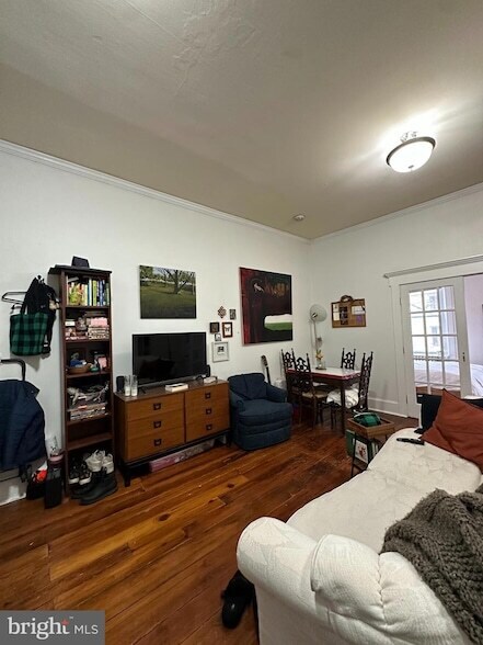 Building Photo - 1324 Pine St