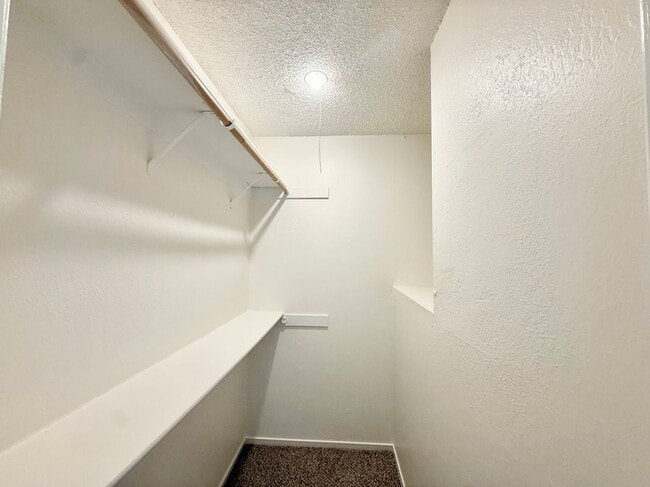 Building Photo - 2205 Palisade Ave