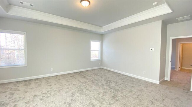 Building Photo - 4612 Silver Oak Dr SW
