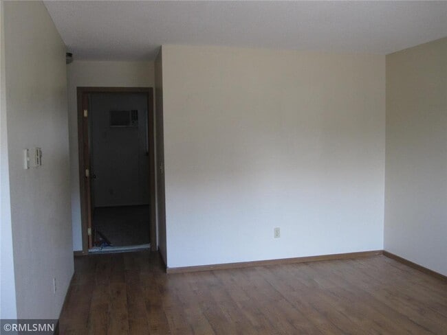 Building Photo - 1380 Heritage Dr