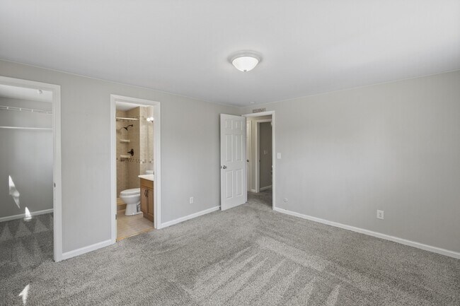 Building Photo - 1033 Turley Dr