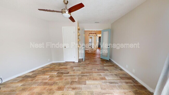 Building Photo - 12345 Tracy Ann Rd