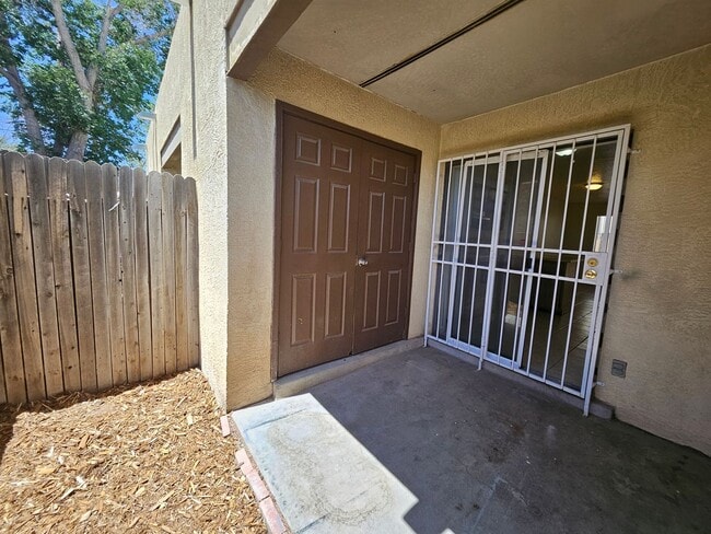 Building Photo - Louisiana Blvd SE-1125