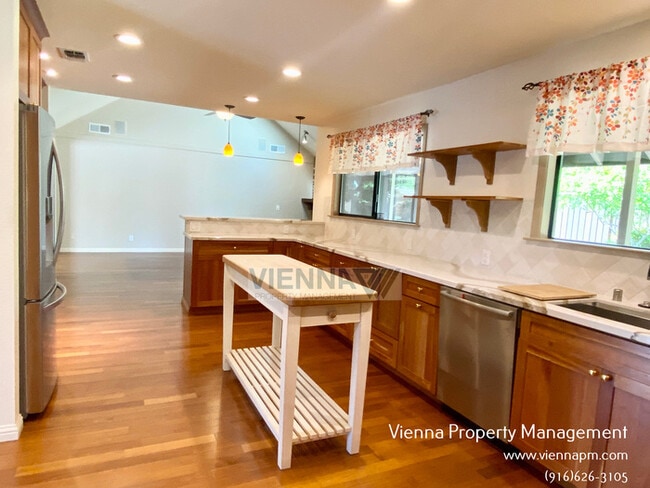 Building Photo - 3539 Buckskin Ct