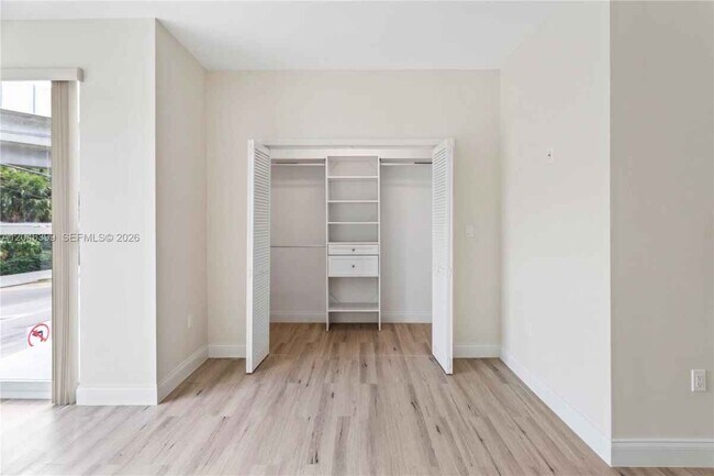 Building Photo - 1252 NW 39th St
