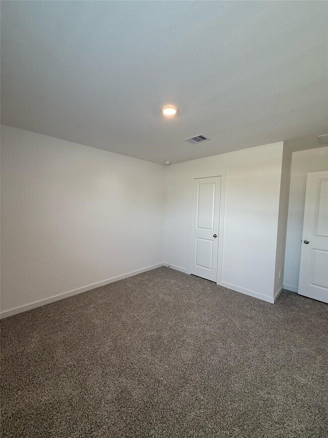 Building Photo - 30703 Skye Villa Ln