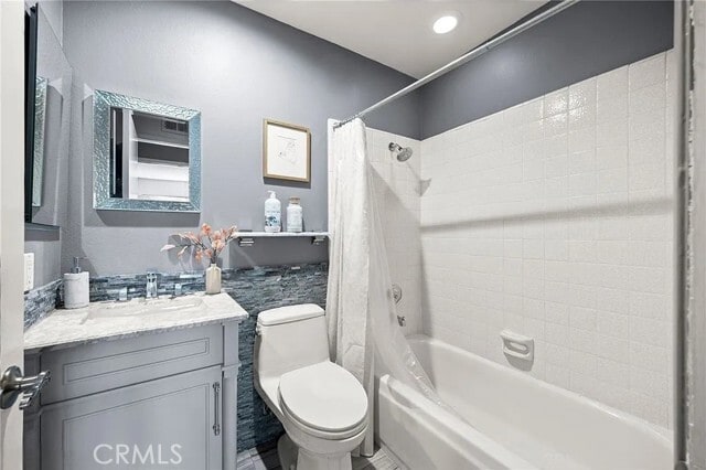 Building Photo - 26017 Redbluff Dr