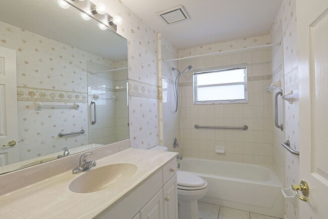 Building Photo - 13927 Lily Pad Cir