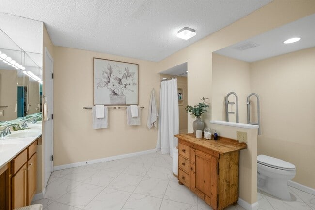 Building Photo - 508 Coeur de Royale Dr
