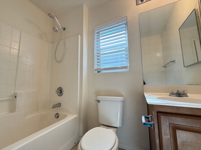 Building Photo - 6503 Holyrod Park Ct