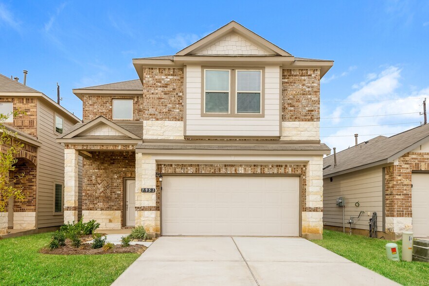 Primary Photo - 7951 Tuscan Cypress Dr