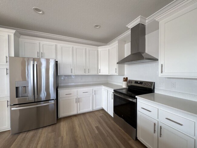 Building Photo - 736 Pirates Rest Rd