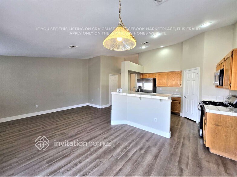 Building Photo - 3836 Iverson Ln