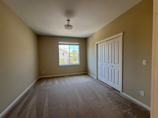 Building Photo - Spacious 4 Bedroom Home with Zen Backyard and 3-Car Garage