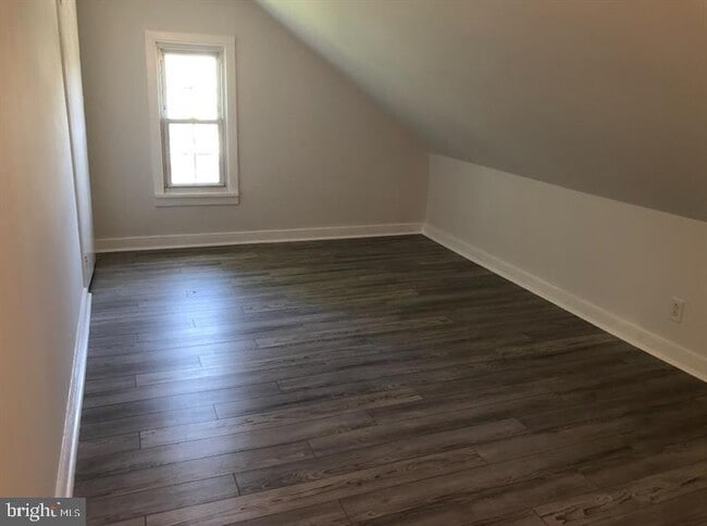 Building Photo - 75 S Main St