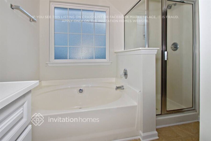 Building Photo - 3417 Hunting Wood Ct