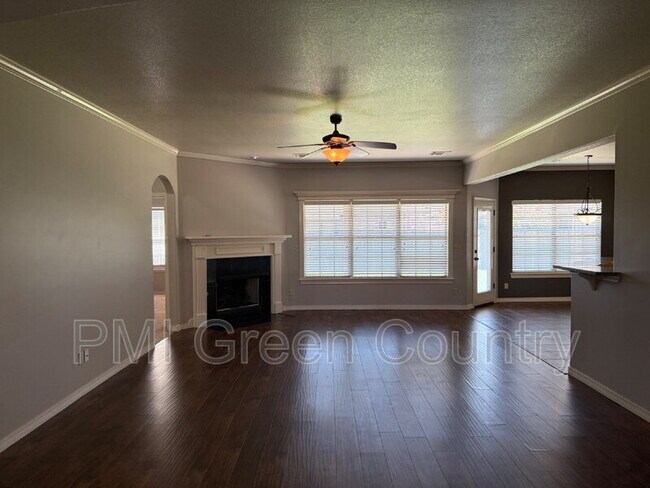 Building Photo - 3710 West 108th Ct S