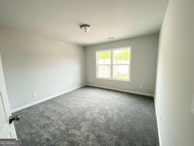 Building Photo - 159 Station Overlook Dr