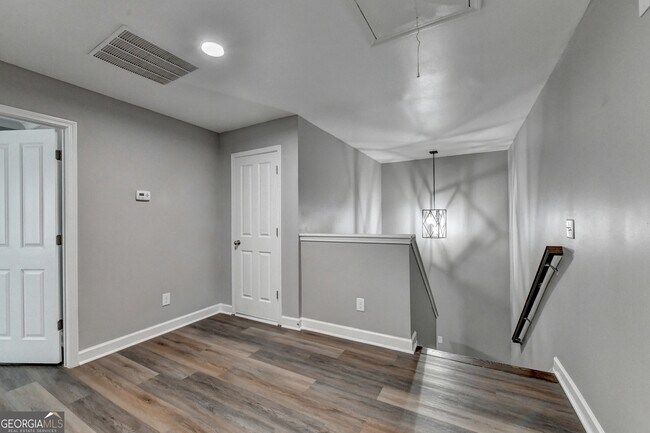 Building Photo - 4439 Tacoma Trce