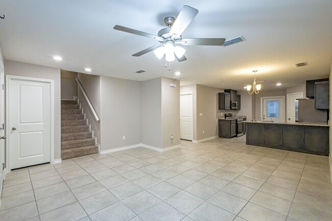 Building Photo - 2203 Durazno Ct