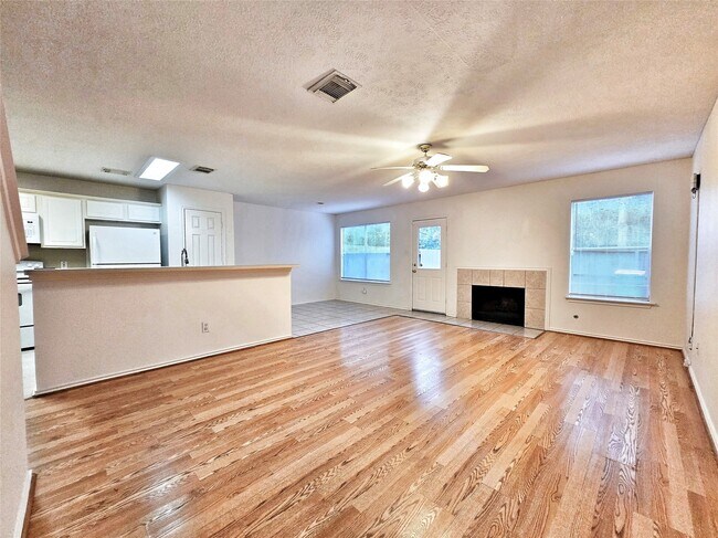 Building Photo - 127 Anise Tree Pl