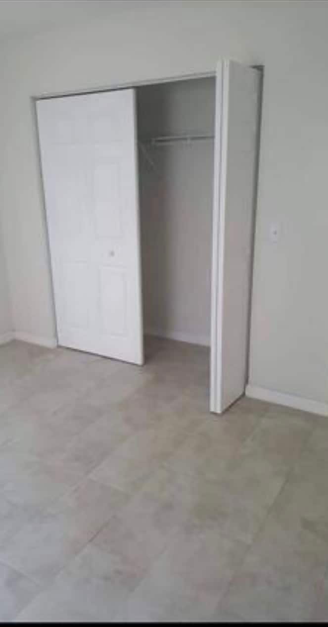 Building Photo - 1788 Poinsettia Ave