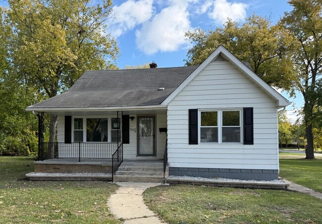 Primary Photo - 3141 Green St