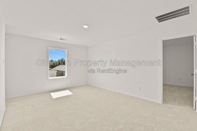 Building Photo - 12403 Mountain Daisy Rd