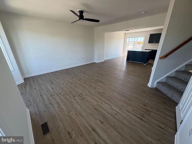 Building Photo - 55 Fuzzy Tail Dr