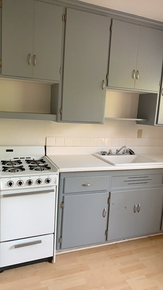 Norwood Apartments 730 E Henry Clay St Whitefish Bay WI 53217