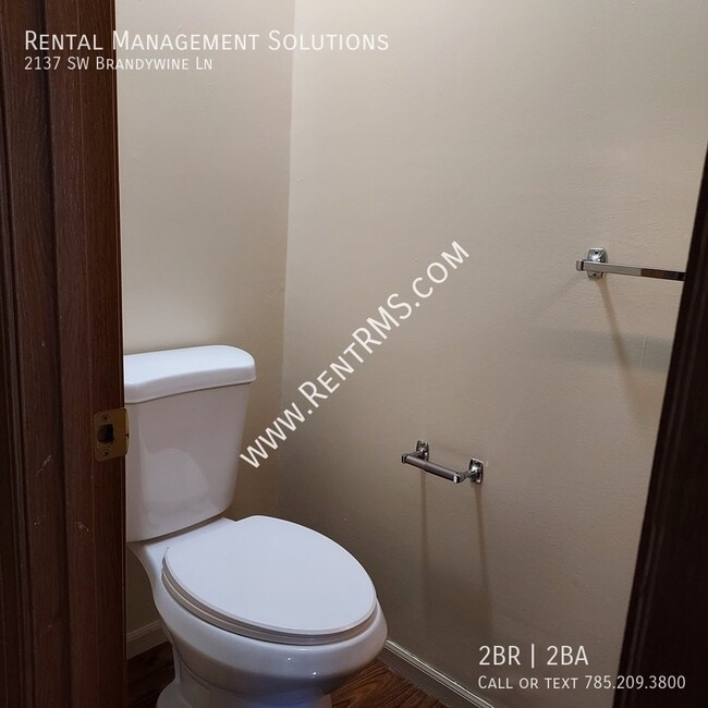 Building Photo - 2137 SW Brandywine Ln