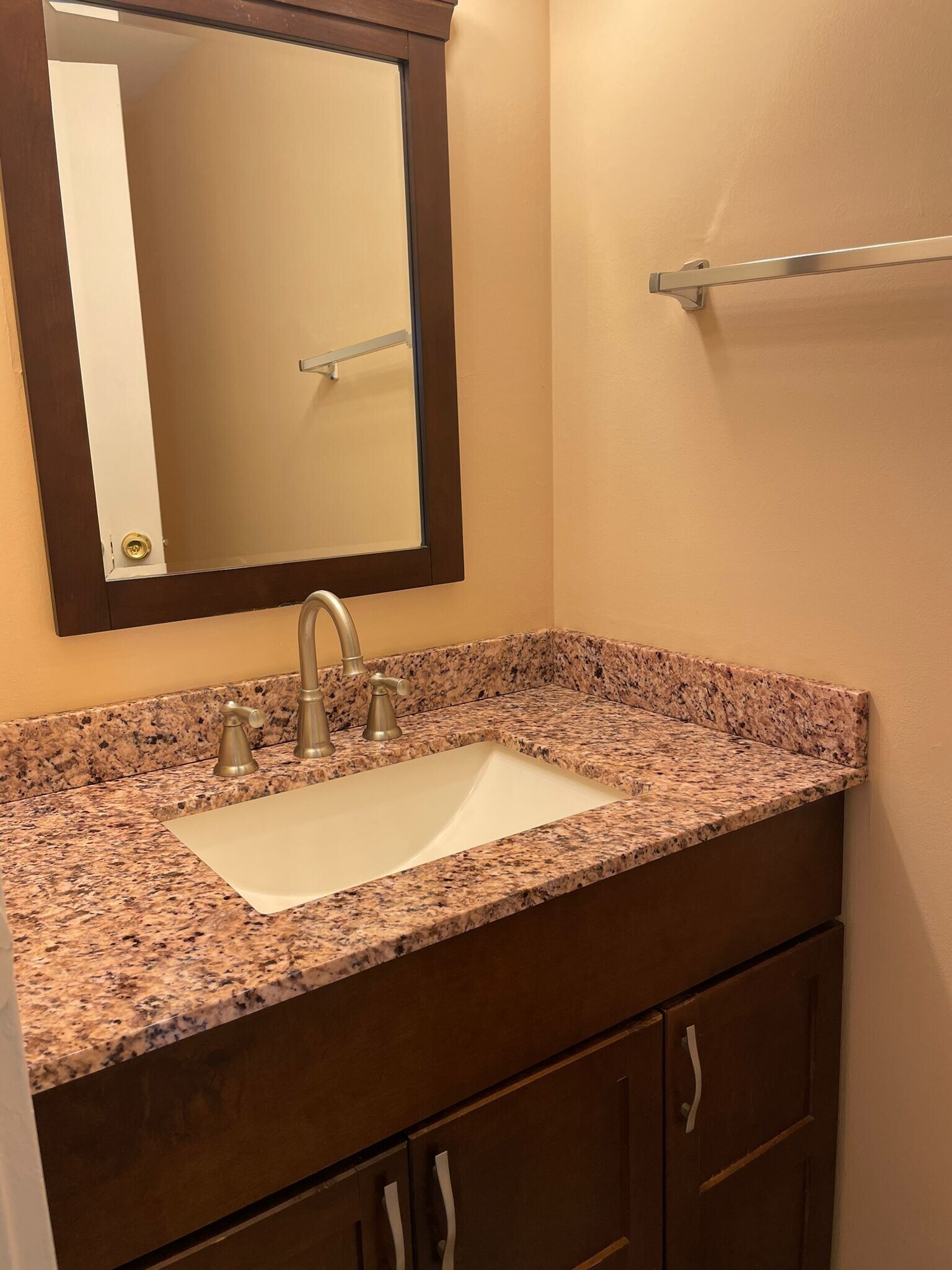 Building Photo - 17 Parkside Ct